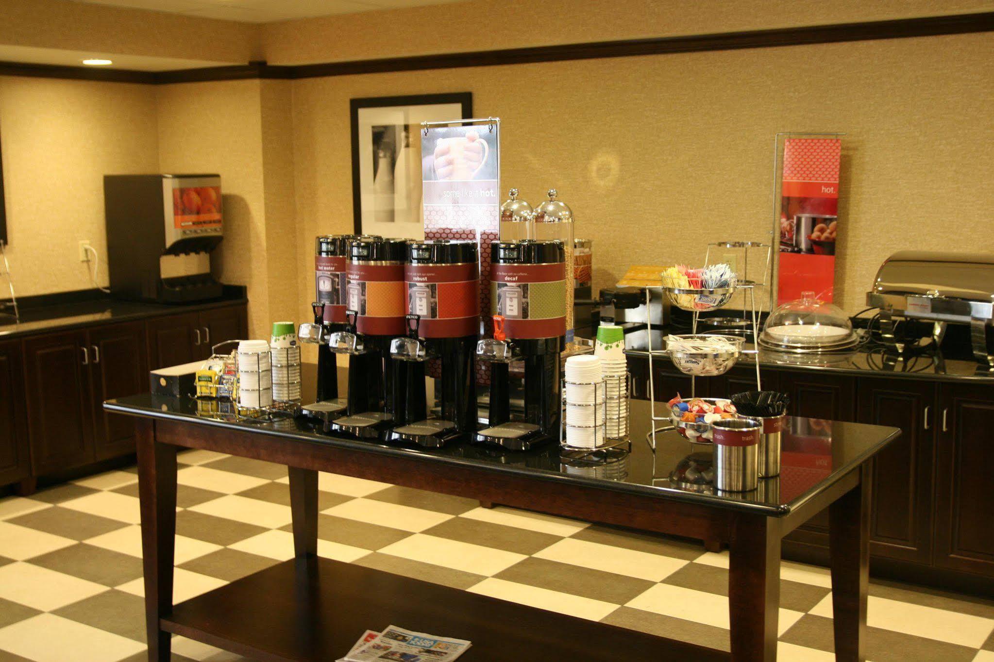 Hampton Inn Meadville Esterno foto