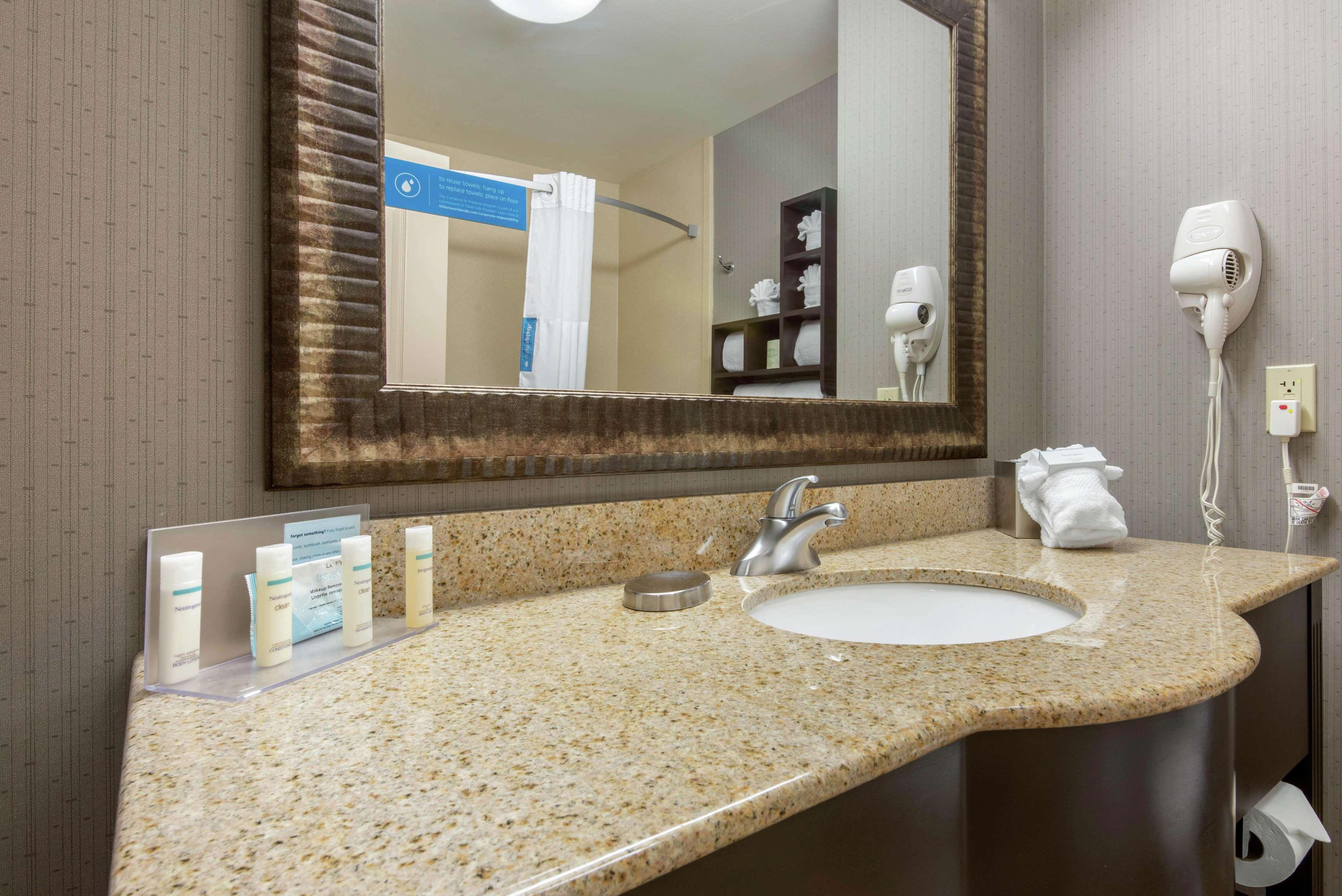 Hampton Inn Meadville Esterno foto