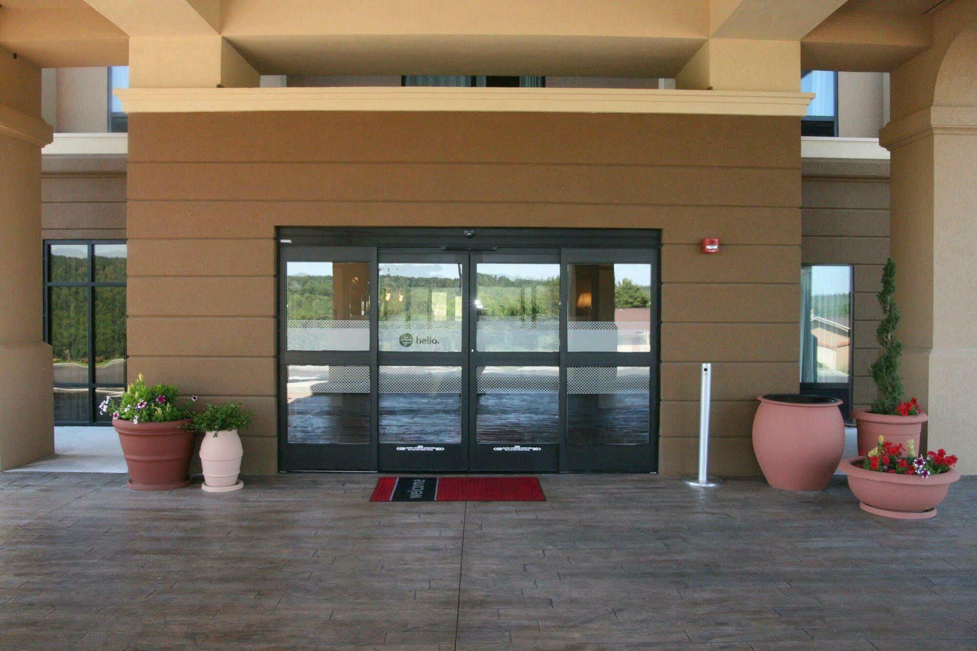 Hampton Inn Meadville Esterno foto